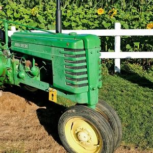 Meet your Posher, Zamzam